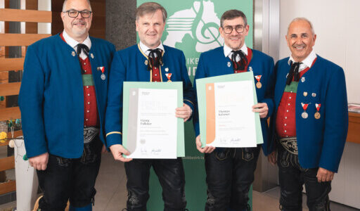 Ehrentag des Bezirksblasmusikverbandes auf der Kronburg